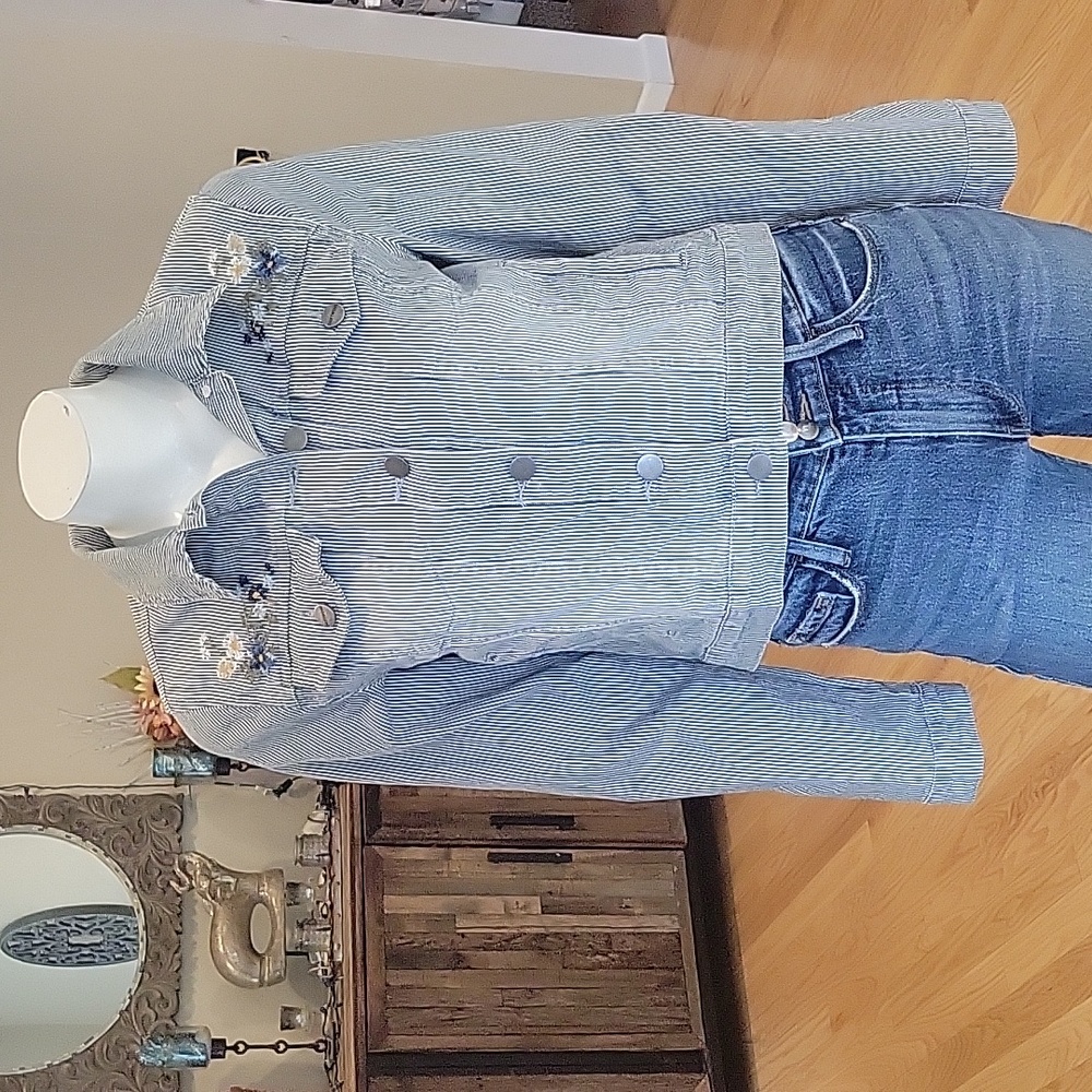 Driftwood Lagoon Striped Floral Embroidered Denim Jacket - Picture 3 of 16